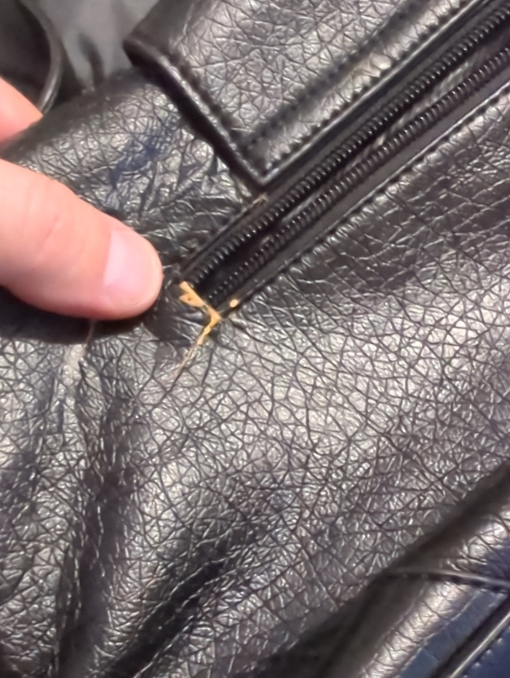 Gucci Black Leather Bag - Picture 3 of 5